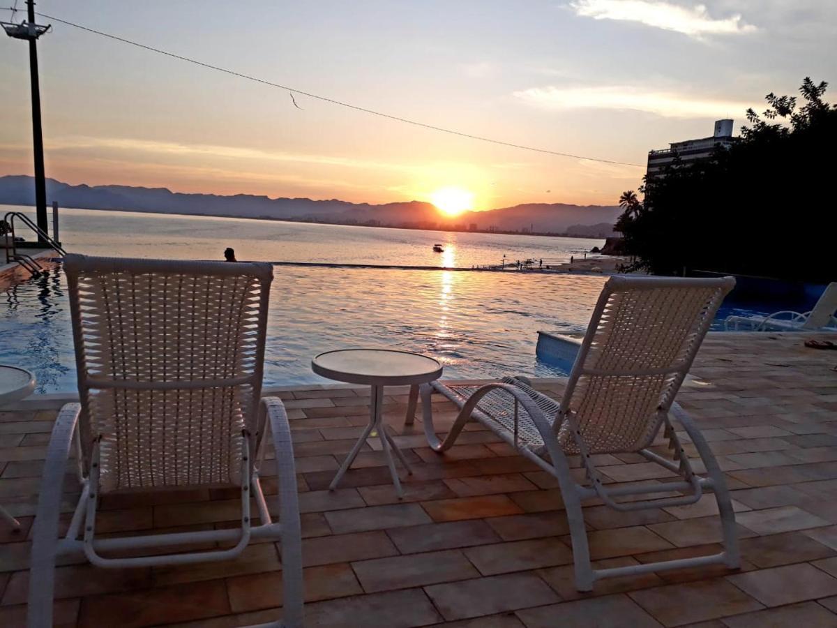 Apartamento Pe Na Areia Frente Para O Mar E Piscina Na Prainha Карагуататуба Экстерьер фото