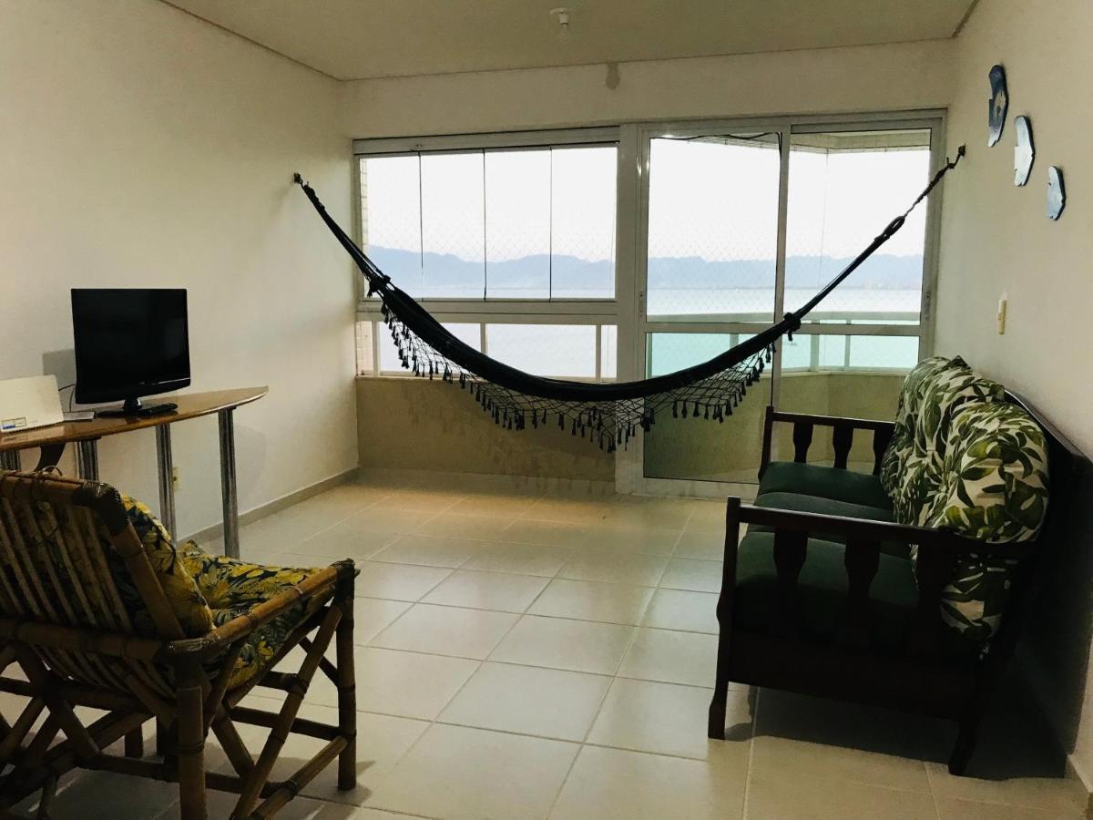 Apartamento Pe Na Areia Frente Para O Mar E Piscina Na Prainha Карагуататуба Экстерьер фото