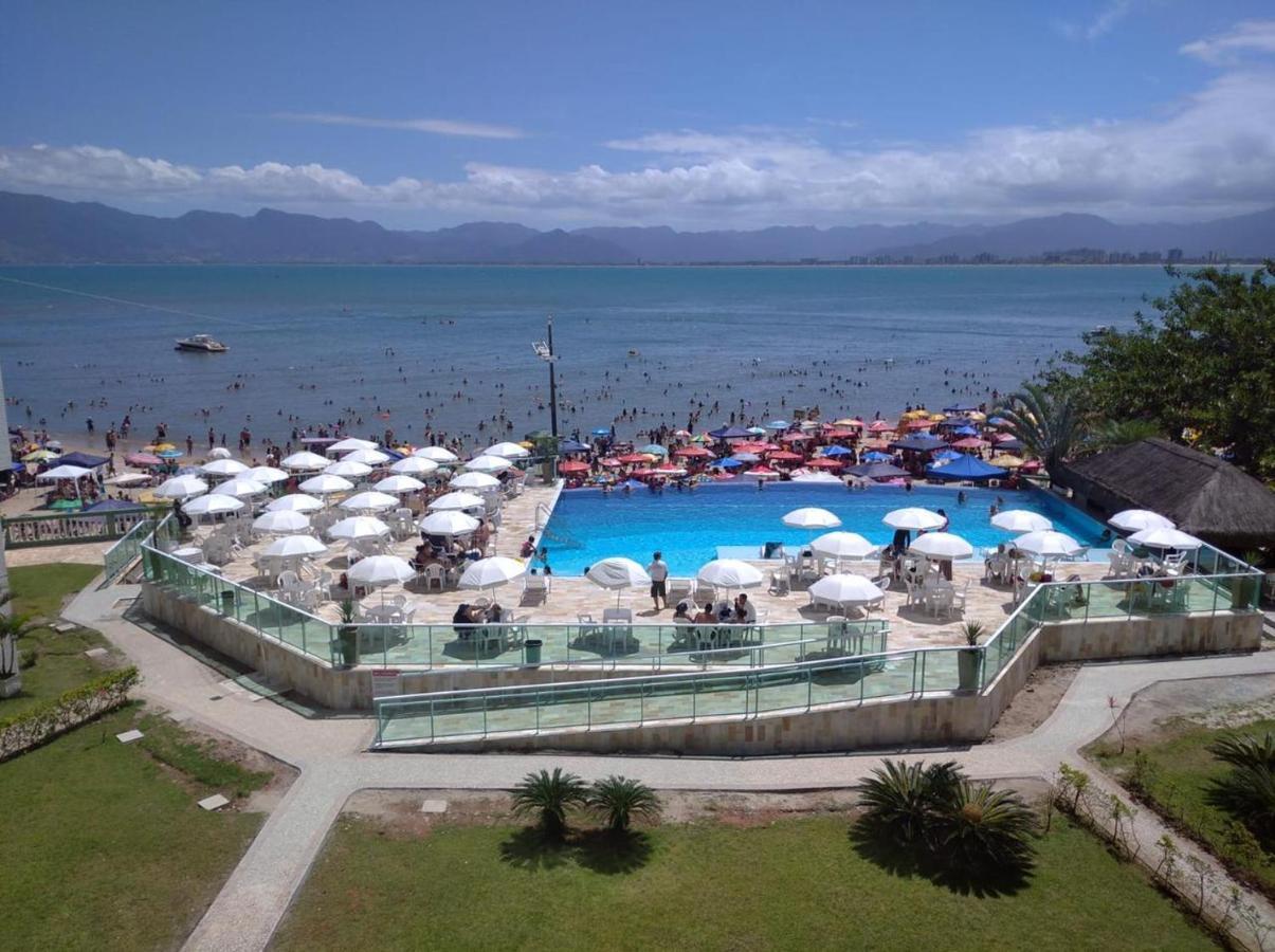 Apartamento Pe Na Areia Frente Para O Mar E Piscina Na Prainha Карагуататуба Экстерьер фото